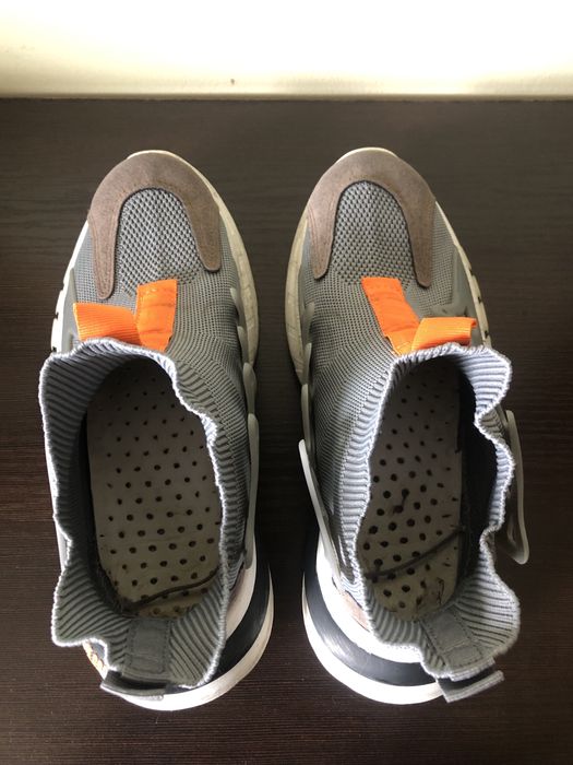 Кросівки.Взуття.