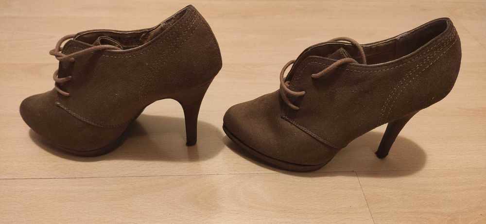 Półbuty damskie na szpilce, brązowe, 36