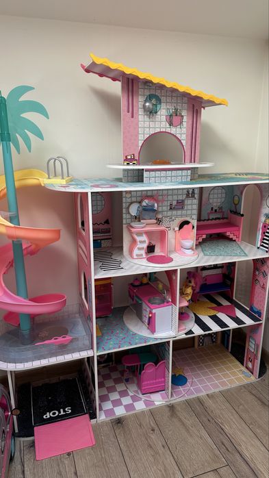 Domek LOL duży w dobrym stanie