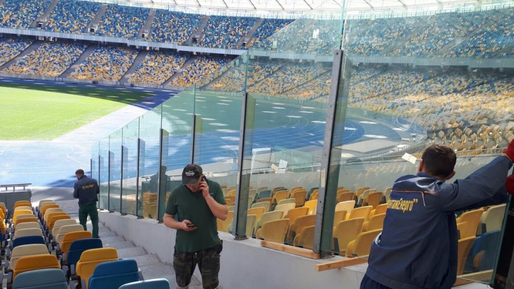 Доставка стекла. Разгрузка зеркала.Занос стекла на этаж. Авто-Пирамида