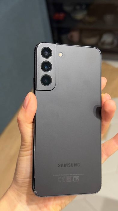 Samsung galaxy s 22 plus