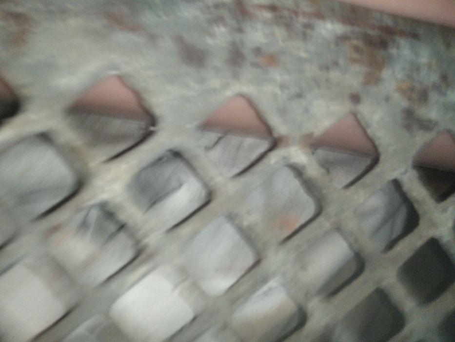 Metalowa krata , kratownica