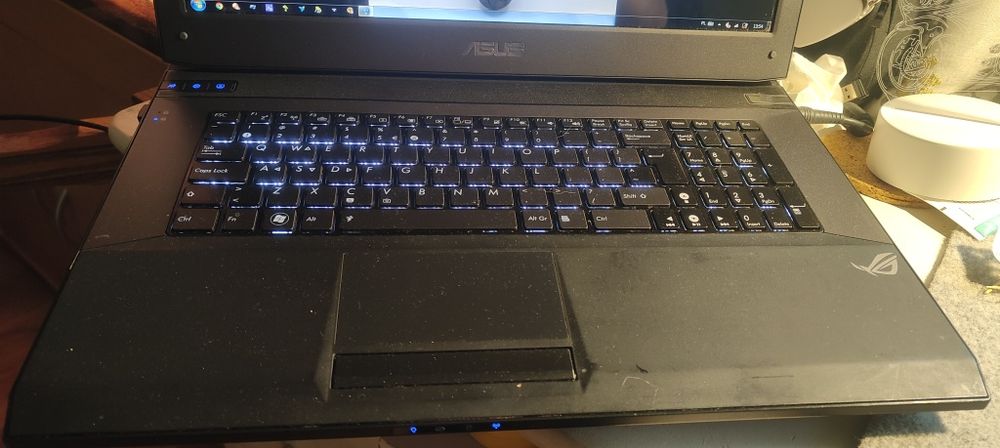 Asus G73jh laptop 17 cali gemingowy