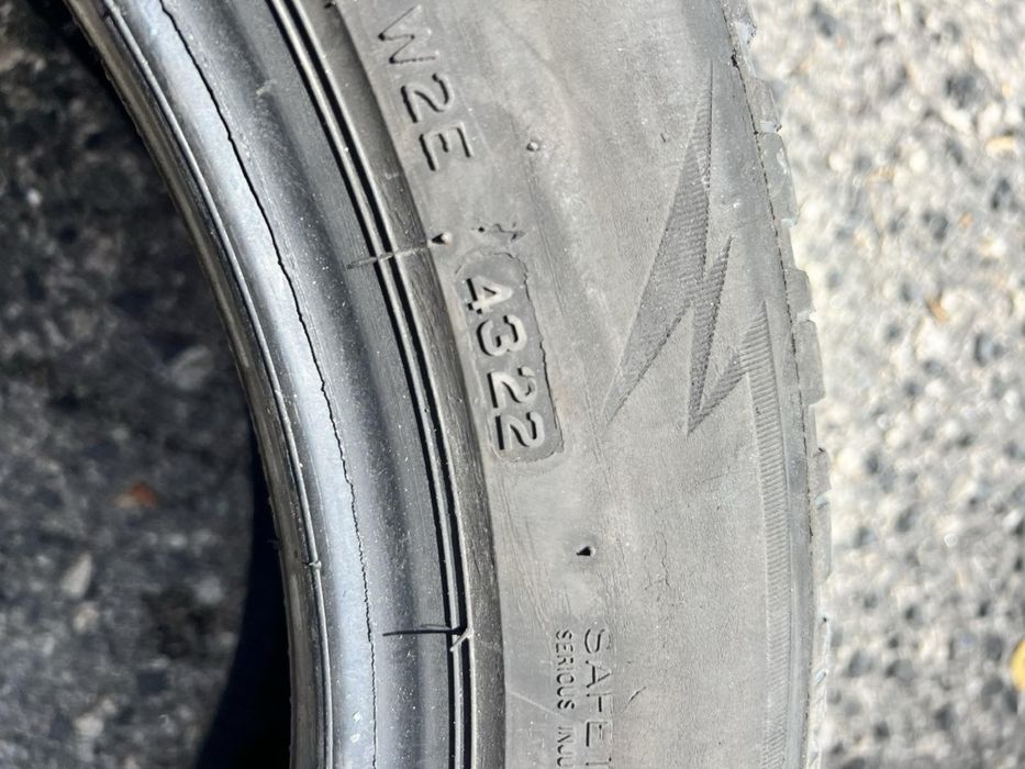 205/55/17 Bridgestone 2 pneus