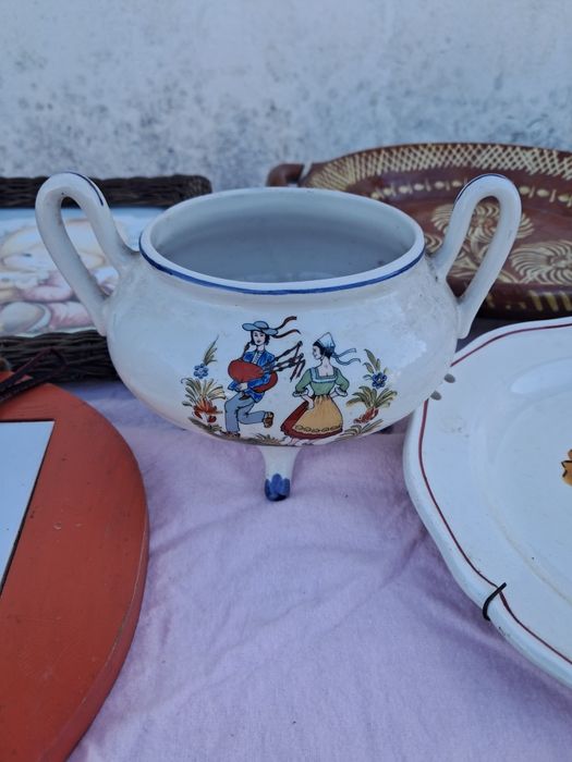 Pote em ceramica