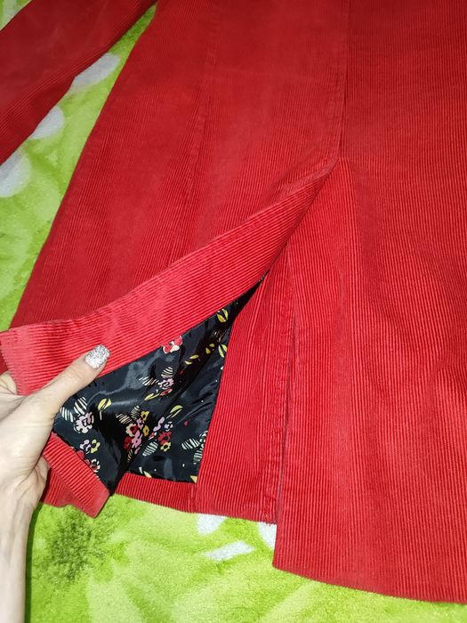 Пальто H&M демі  червоне S/M  вельветове  вельвет  кардиган демісезон