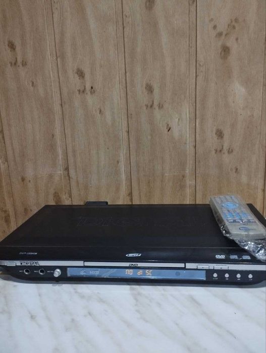 DVD-плеер Digital DVR-555MK4 — рабочий, с пультом