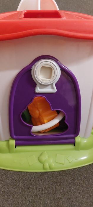 Casa dos Animais Smart2Play 2 em 1 da Chicco.