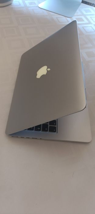 MacBook Pro 13 Retina - 8GB Ram- SSD, carregador novo