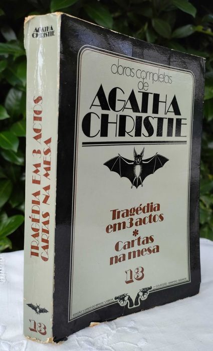 Obras Completas de Agatha Christie, Tragédia em 3 Actos;Cartas na Mesa