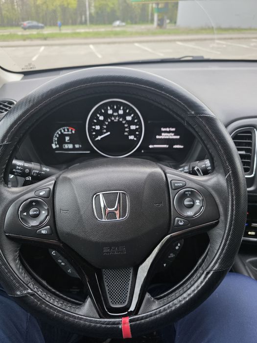 Автомобиль Honda  hrv Sport AWD