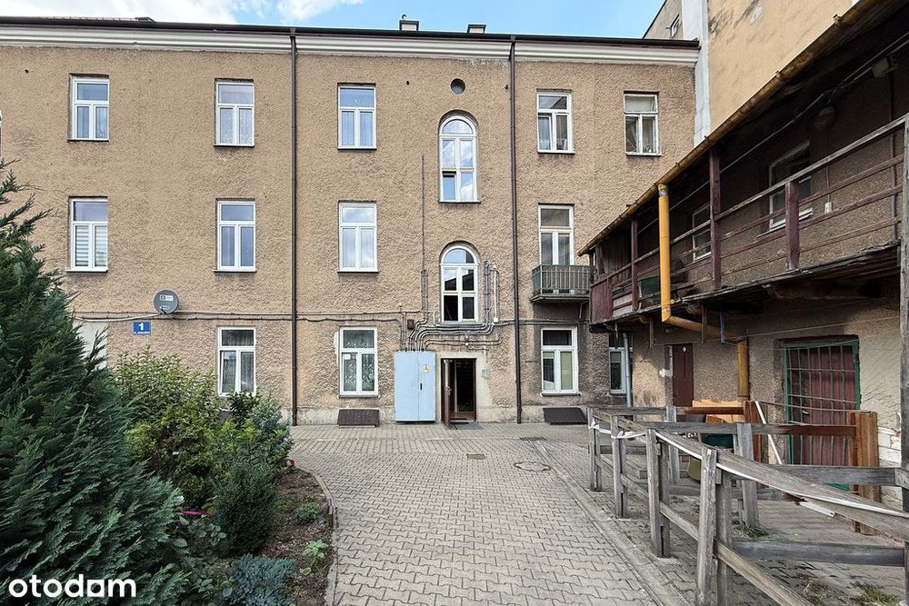 Mieszkanie do remontu w kamienicy w centrum, Radom