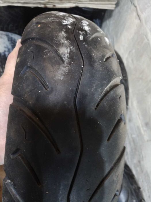 Покришка на скутер 130/70  r12 Hent Shin