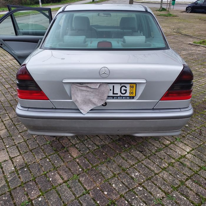Mercedes Benz c200