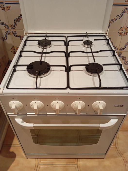 Fogão butano baixo pouco uso