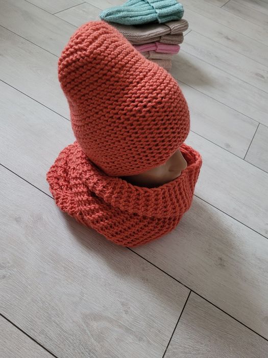 Шапка и снуд. Комплект. Ручная работа