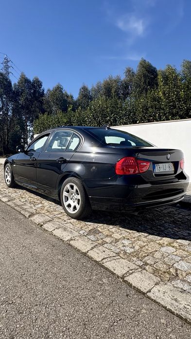 BMW 320d E90 LCI 177cv | Nacional | 1 Dono | 296.550 km | Histórico de Manutenção — photo 4