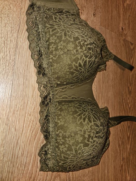 Biustonosz 60 C nowy TU