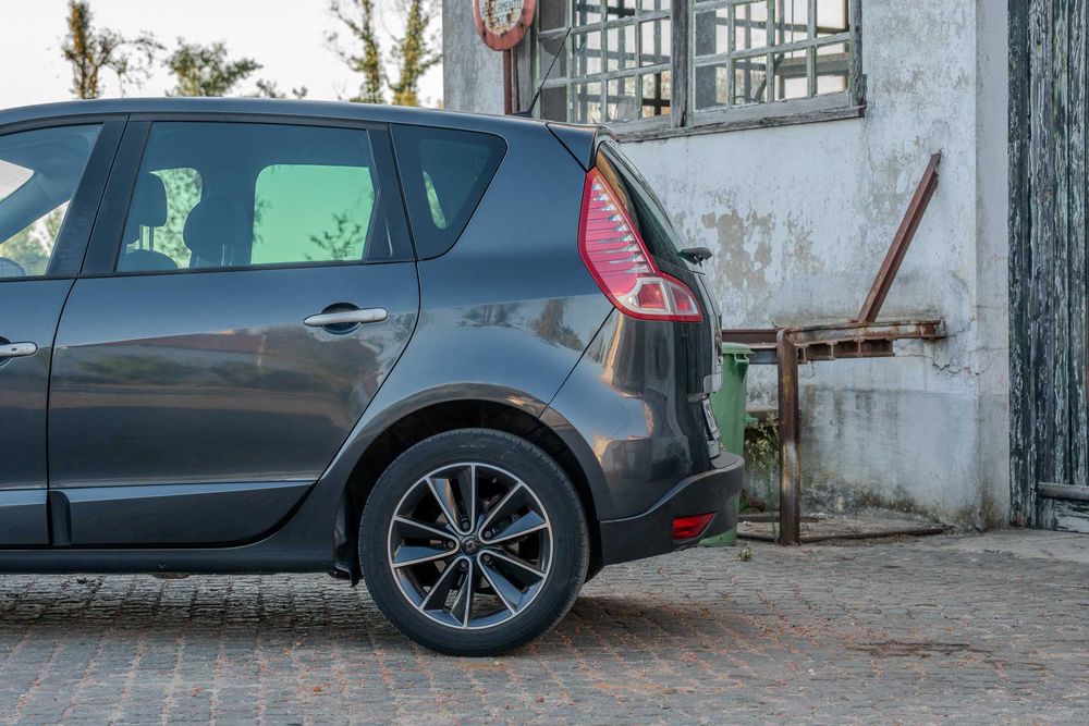 Renault scenic 1.6 dci 130cv foto 4