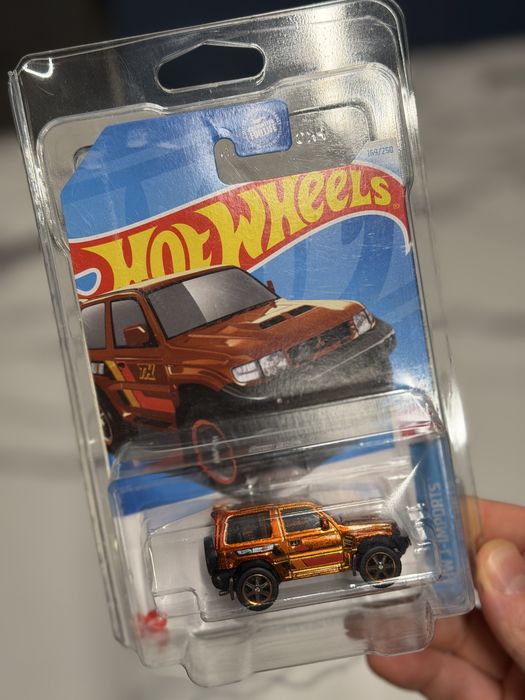 Hot Wheels STH Mitsubishi Pajero Evolution EVO super treasure hunt