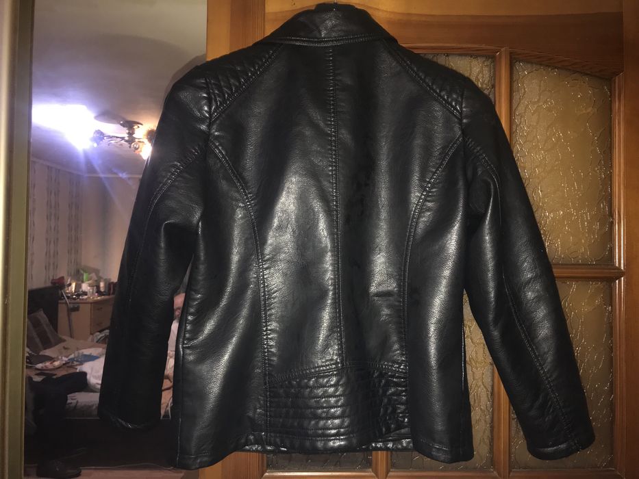 Продам куртку кожа