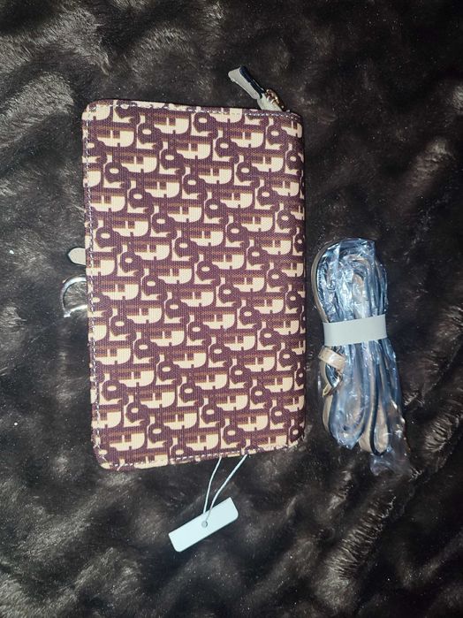 Mala clutch castanha nova
