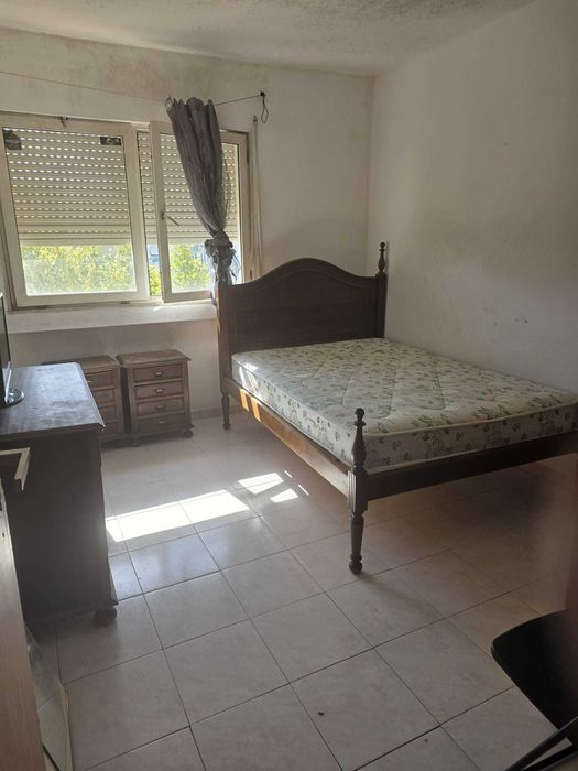 Apartamento T4 à venda em Santo António da Charneca, Barreiro — foto 2