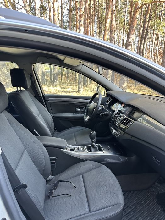 Renault laguna 3  2.0 дизель