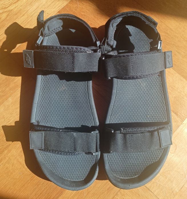 Sandały marki 4f