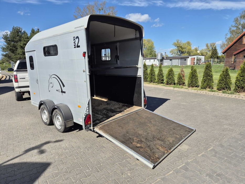Przyczepa do przewozu koni dwustanowiskowa - WYNAJEM