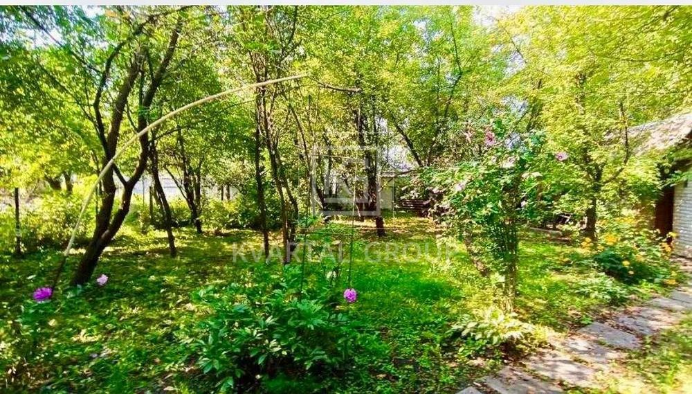 Чудова дача під ремонт в затишному місці