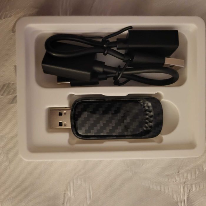 Bezprzewodowy adapter Android Auto / Apple CarPlay