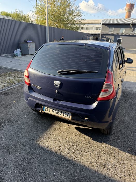 Продам авто Dacia Sandero 2010 рік 1.5 дизель