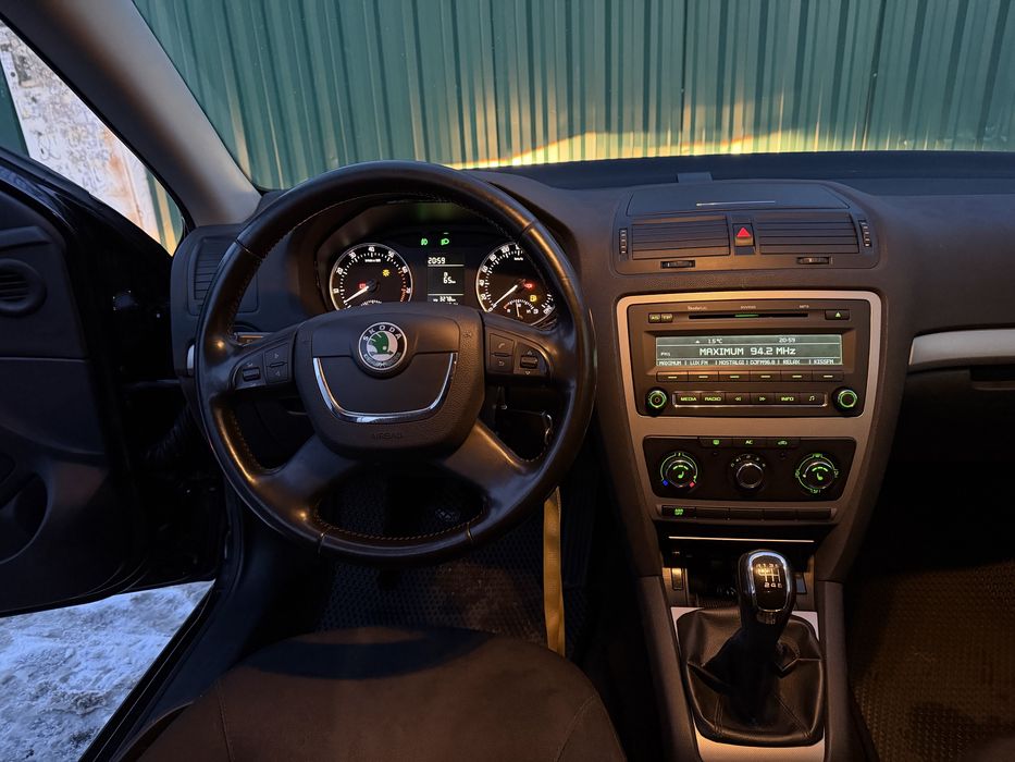 Продам Skoda Octavia 1.8