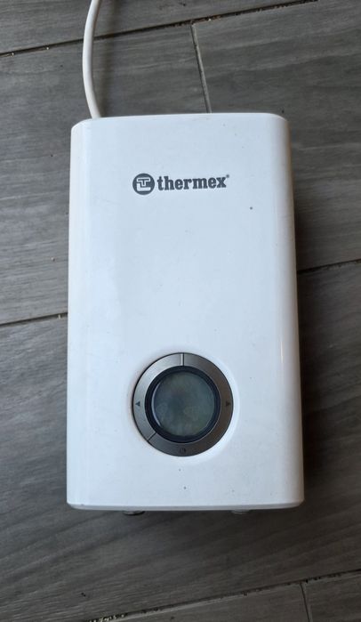 Проточний водонагрівач THERMEX Topflow 6000
