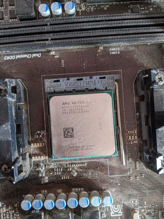 Материнська плата MSI A88XM-E35 V2 та AMD A8-7600