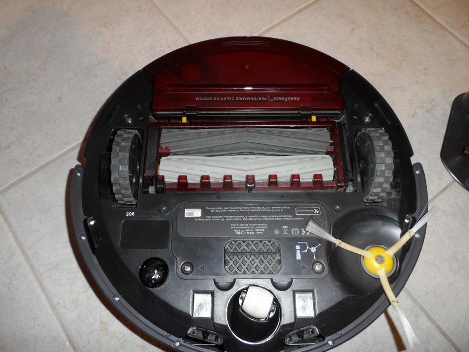 Robot sprzątający iRobot Roomba 965 srebrny/szary