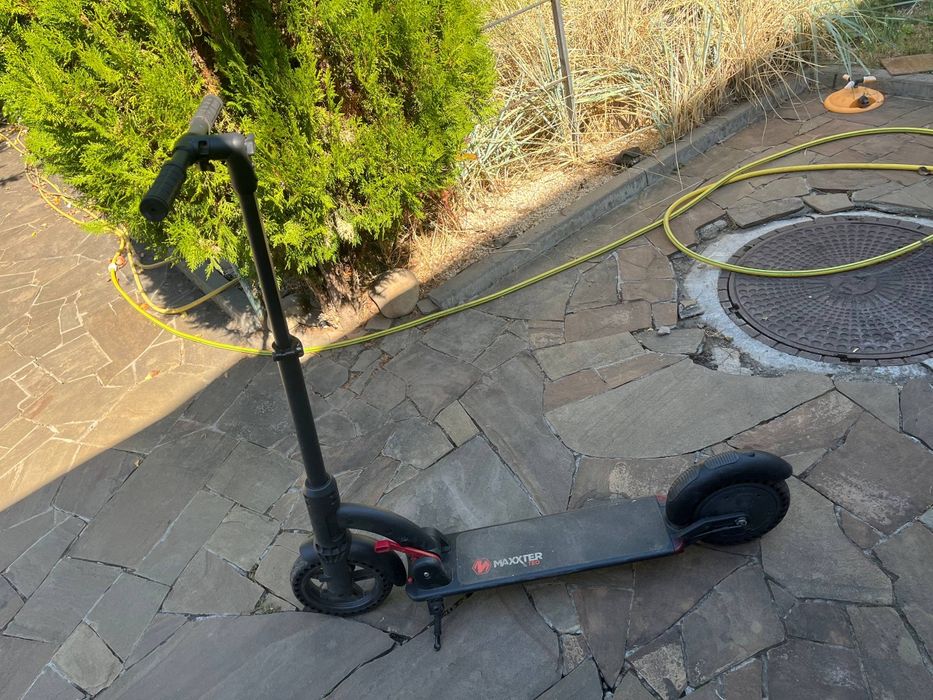 Електросамокат Maxxter