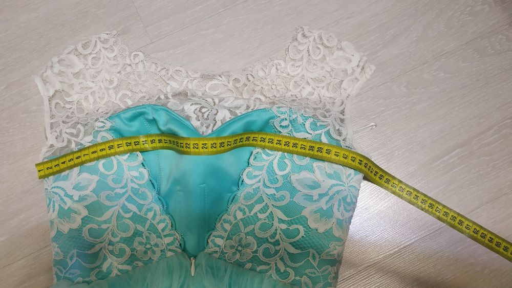 Випускне плаття.