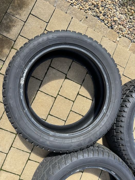 235/50 R19 103T  4 szt jak nowe firemax