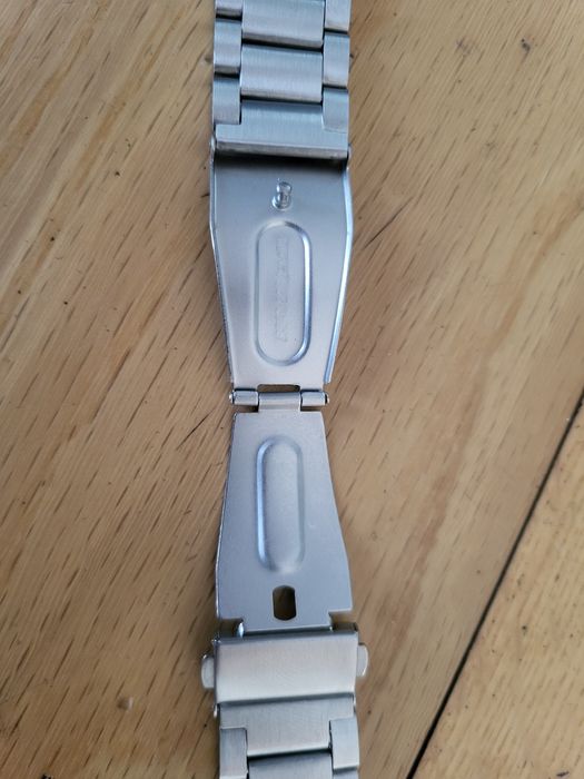 Stalowy pasek do zegarka 22 mm z szybko zamykaczami