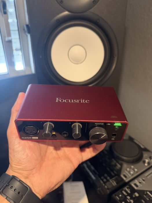 Interface de Áudio Focusrite Scarlett Solo 3rd Gen