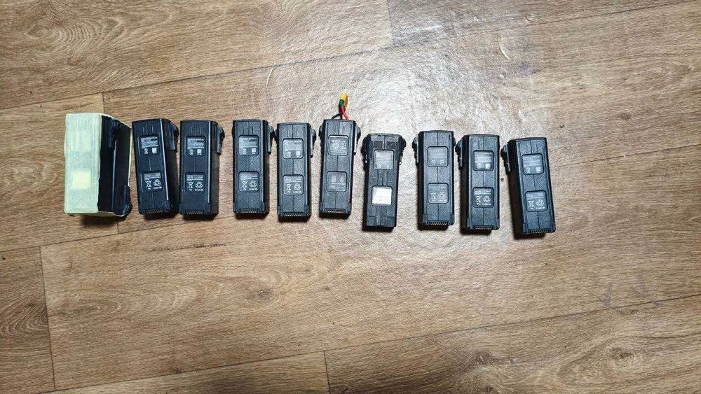 Продам батареї (9 шт.)  від Mavic 3.