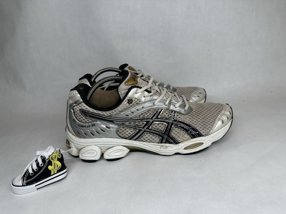 Чоловічі кросівки Asics