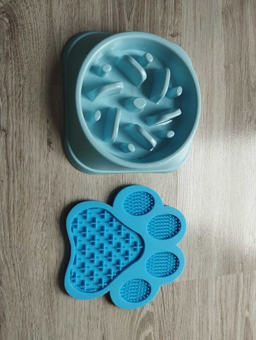 Miska dla psa spowalniająca jedzenie plus tacka do lizania
