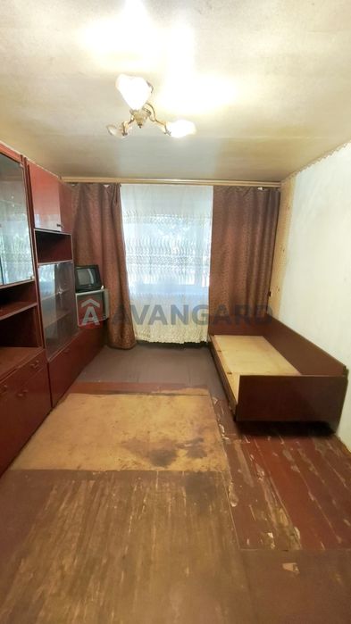 Продам 3 кімнатну квартиру в цегляному будинку