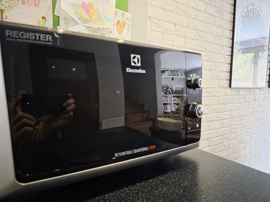 Kuchenka mikrofalowa Electrolux