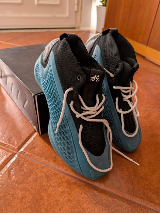 Sapatilhas basquetebol Adidas AE1