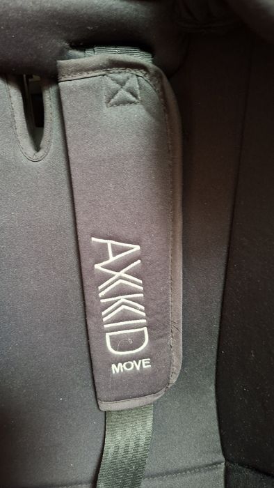 Fotelik samochodowy Axkid Move RWF