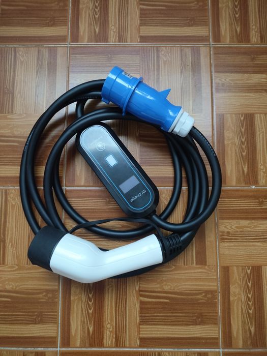 Estação portátil carregamento veículos eléctricos  7,2kW tipo 2